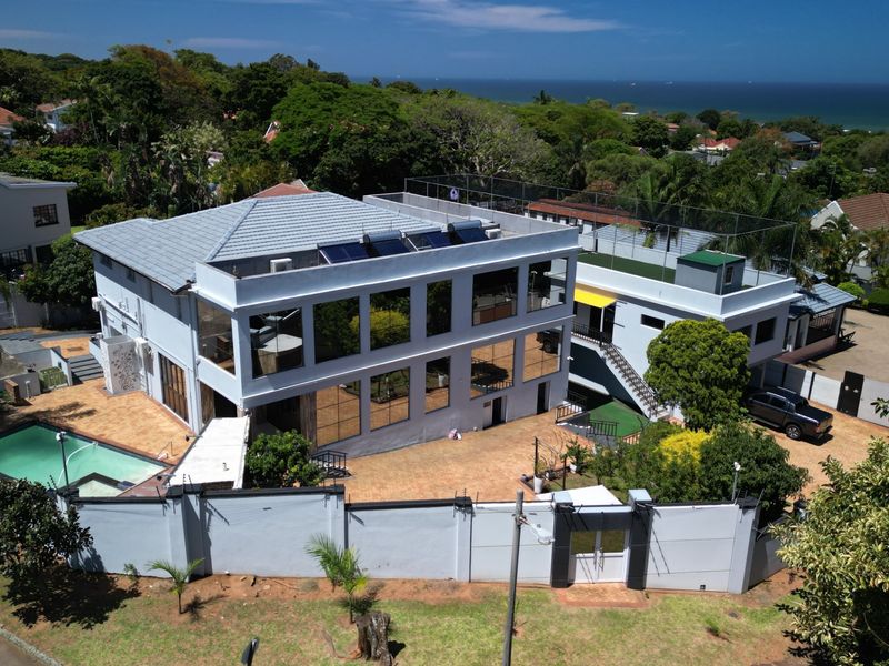 7 Bedroom Double-Story Mansion in Durban North, Durban, KwaZulu Natal - Photo 6