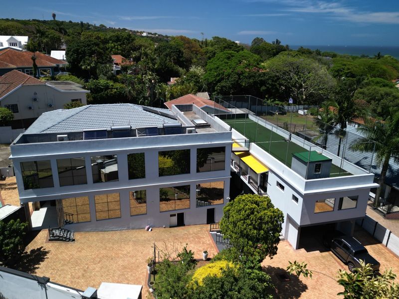 7 Bedroom Double-Story Mansion in Durban North, Durban, KwaZulu Natal - Photo 4
