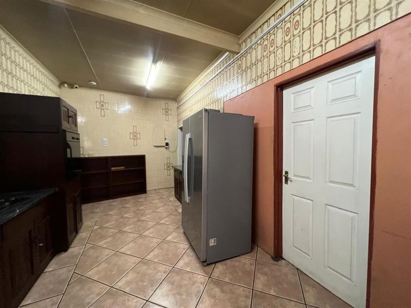 A 20 Bedroom house for sale in Bedworthpark, Vereeniging - Photo 5