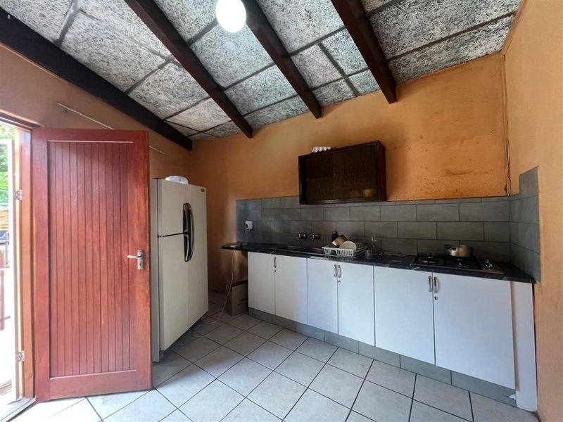 A 20 Bedroom house for sale in Bedworthpark, Vereeniging - Photo 7