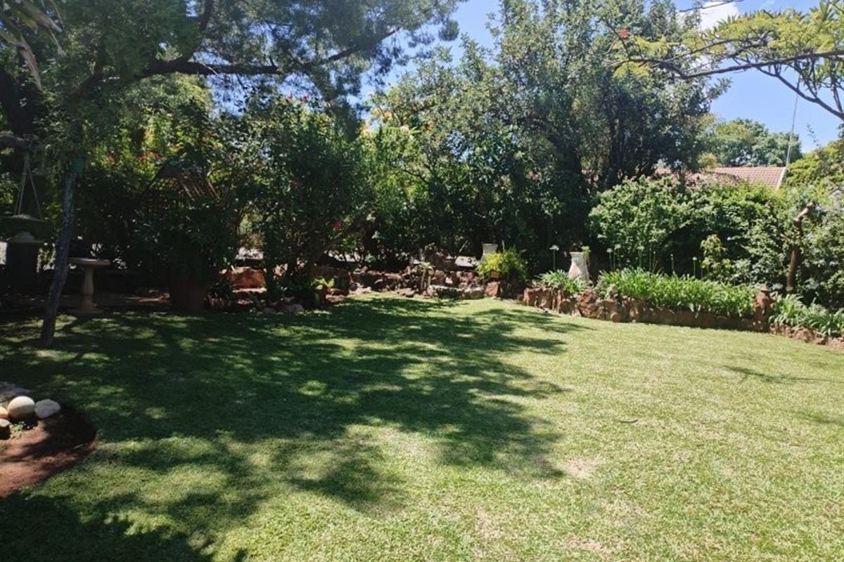 Rennaissance Retirement Village - Neat two bedroom house with lovely garden and other features - Photo 4