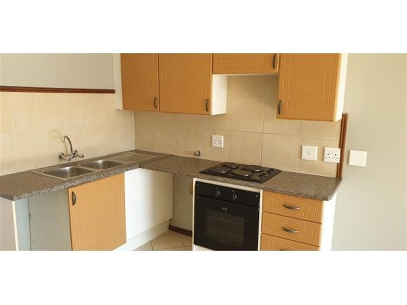 Bachelor apartment available for rent in Sage wood - Photo 2