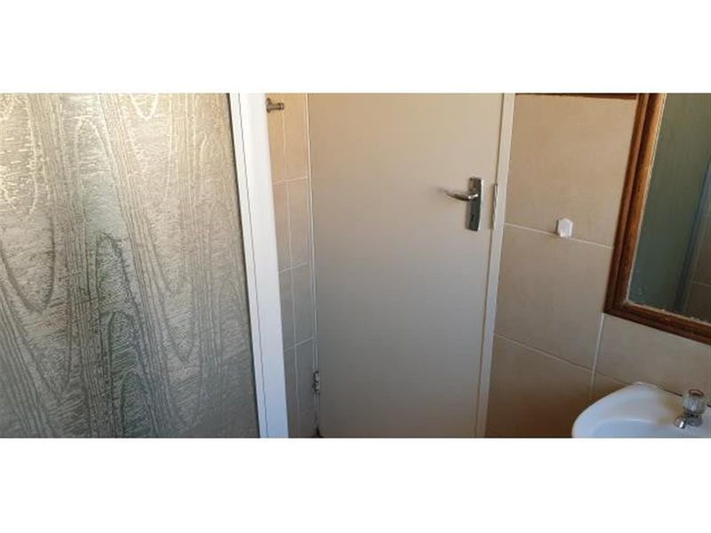 Bachelor apartment available for rent in Sage wood - Photo 10