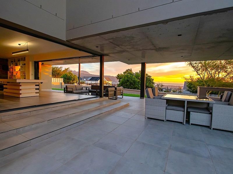 House For Sale in Fairhaven Country Estate, Dennegeur, Somerset West - Photo 2