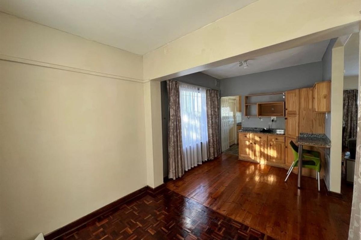 3 Bedroom Apartment To Rent in Umbilo, Durban, KwaZulu-Natal - Photo 4