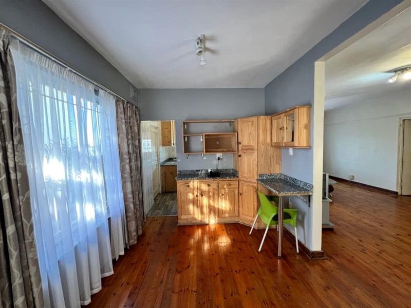 3 Bedroom Apartment To Rent in Umbilo, Durban, KwaZulu-Natal - Photo 5