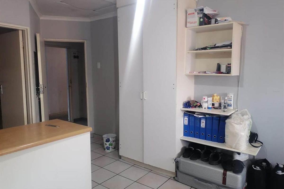 Apartment To Rent in Scottsville, Pietermaritzburg, KwaZulu Natal - Photo 4