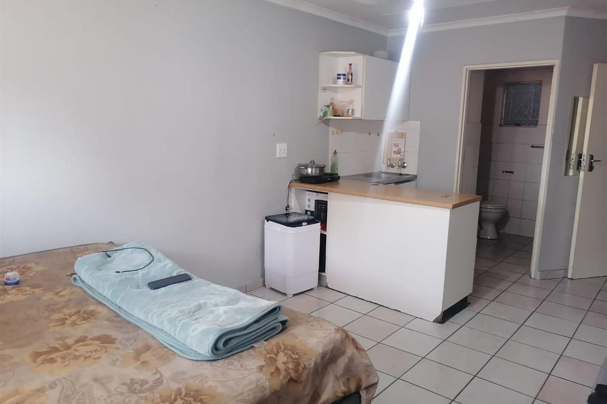 Apartment To Rent in Scottsville, Pietermaritzburg, KwaZulu Natal - Photo 3