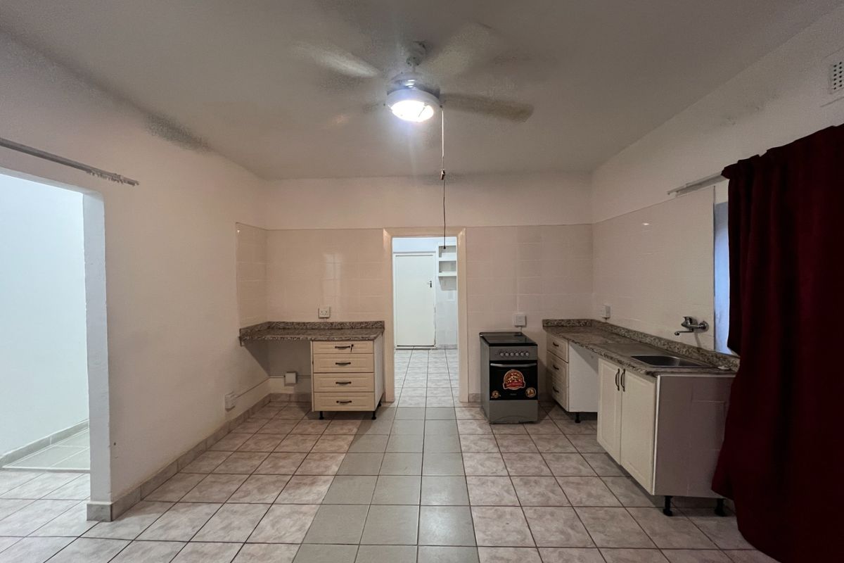 1 Bedroom Apartment To Rent in Umbilo, Durban, KwaZulu-Natal - Photo 3