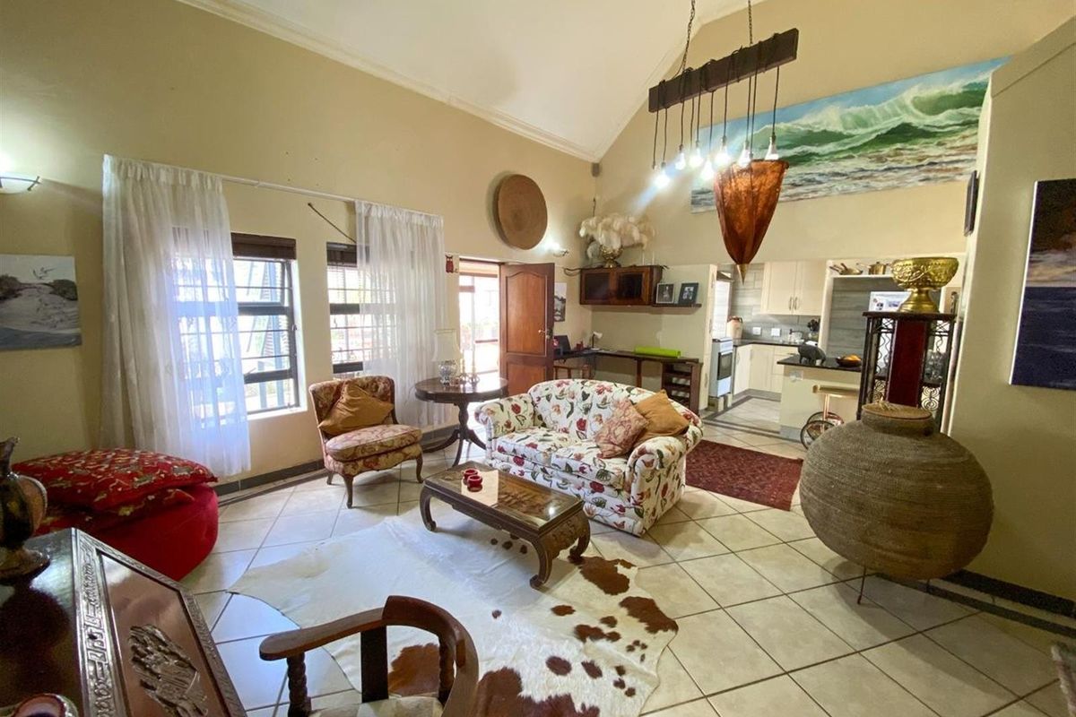 Dual-Living Opportunity in Botrivier’s Premier Security Estate - Photo 4