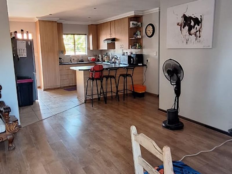 Welcome Home: Find Your Peaceful Sanctuary in Nature in Camelot, Kimberley - Photo 4