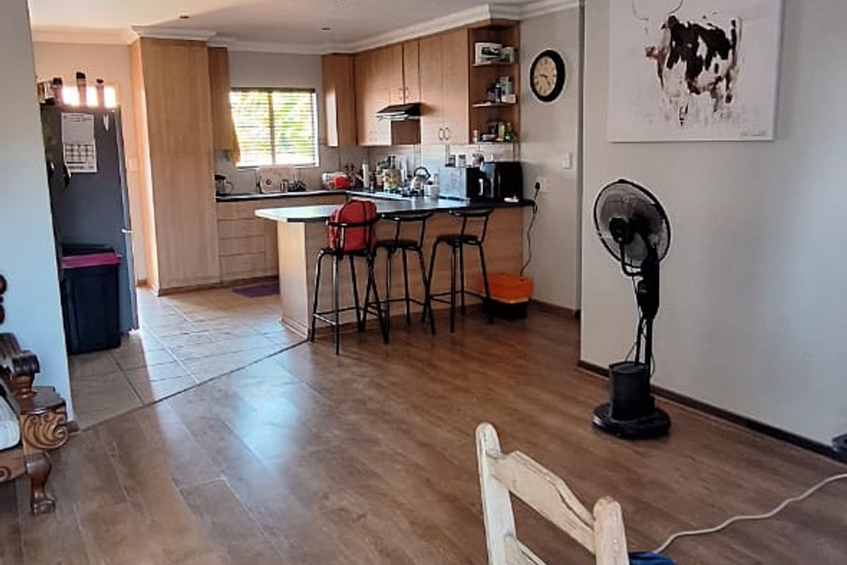 Welcome Home: Find Your Peaceful Sanctuary in Nature in Camelot, Kimberley - Photo 4