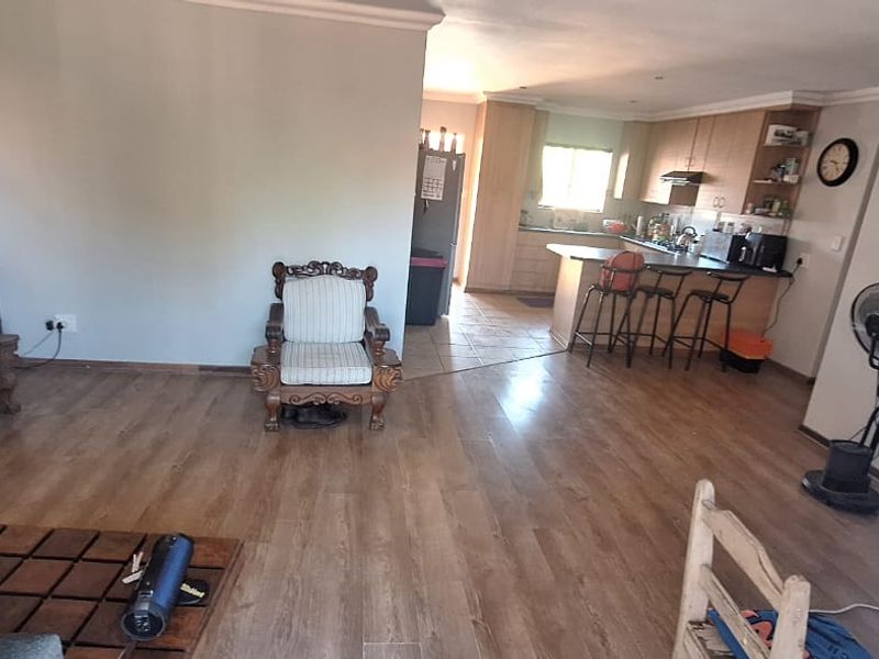 Welcome Home: Find Your Peaceful Sanctuary in Nature in Camelot, Kimberley - Photo 5