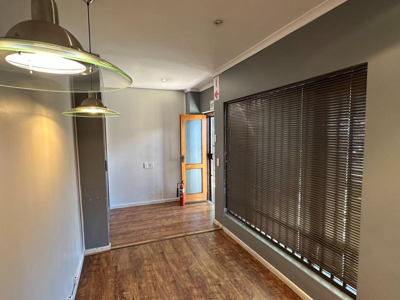 Office To Rent in Stellenbosch Central, Stellenbosch - Photo 3
