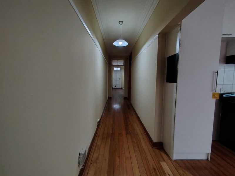 Adorable Apartment For Sale in Morningside, Durban - Photo 9