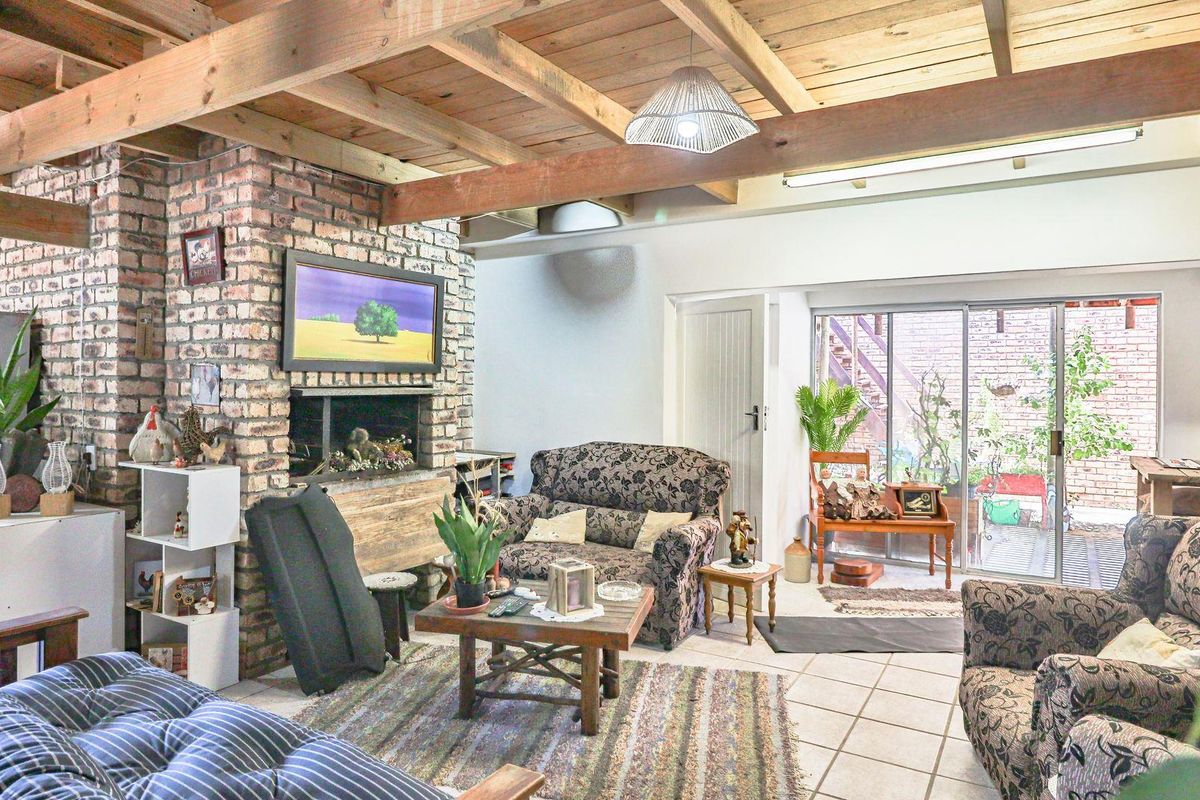 House For Sale in Struisbaai - Photo 4