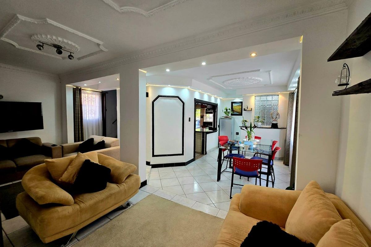 House For Sale in Crossmoor, Chatsworth, KwaZulu Natal - Photo 3