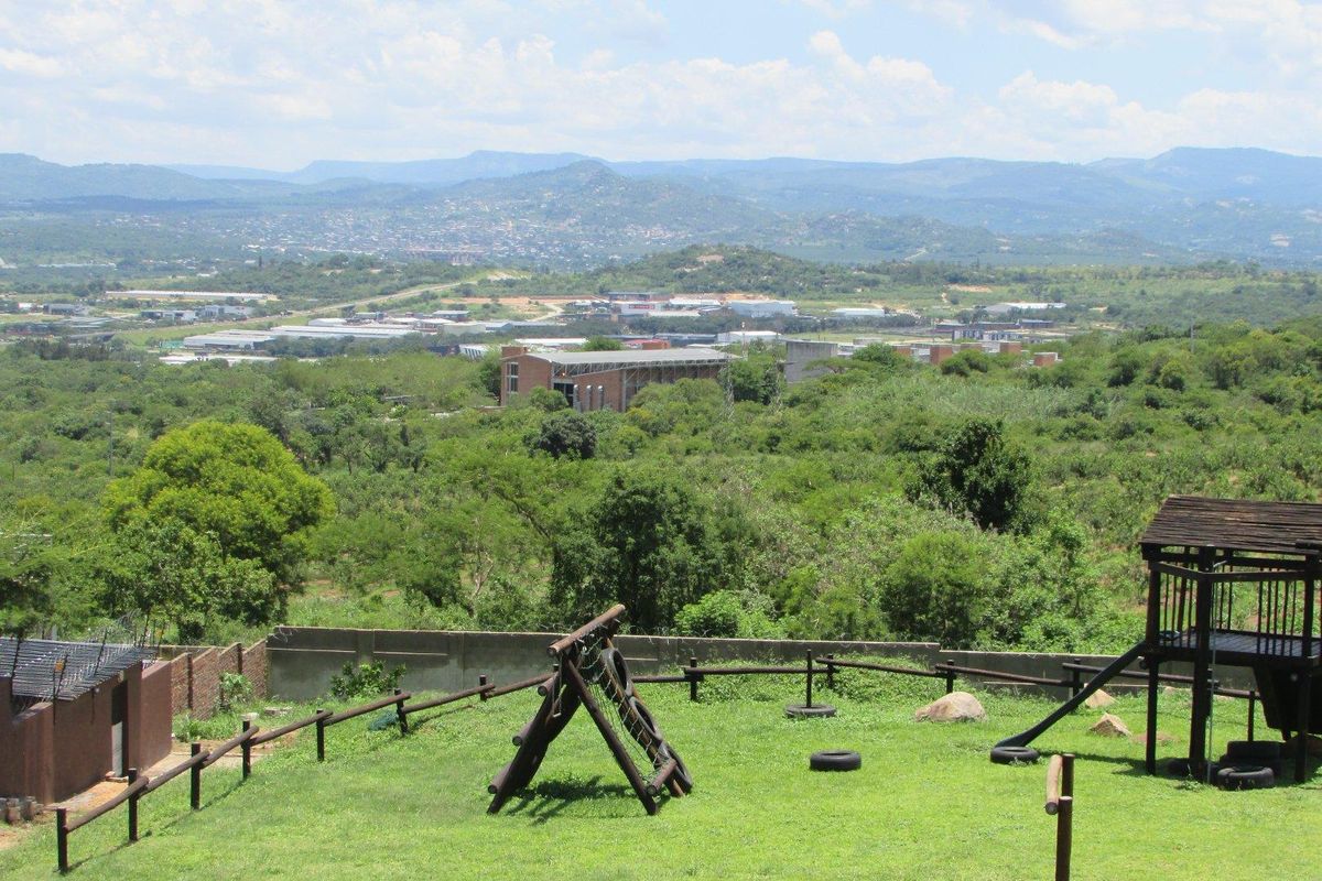 House For Sale in Drum Rock, Nelspruit - Photo 3