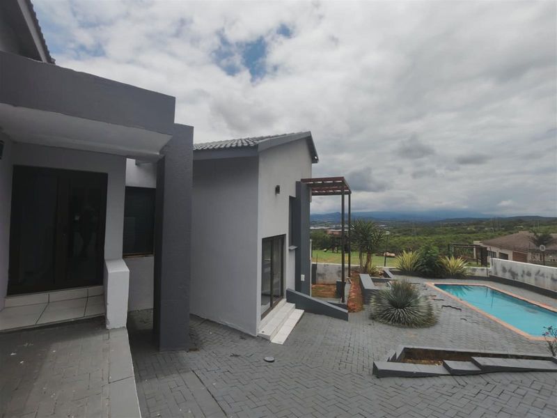 House For Sale in Drum Rock, Nelspruit - Photo 2