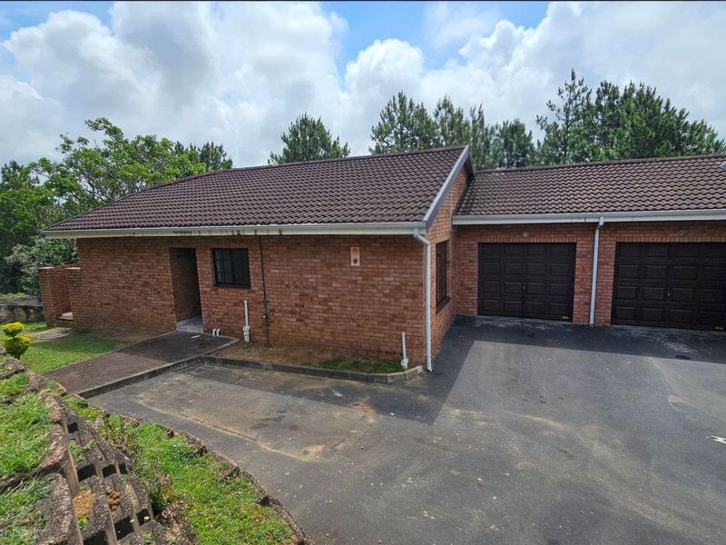 Two bedroom, two bathroom Townhouse For Sale in popular Eco Estate - Photo 2