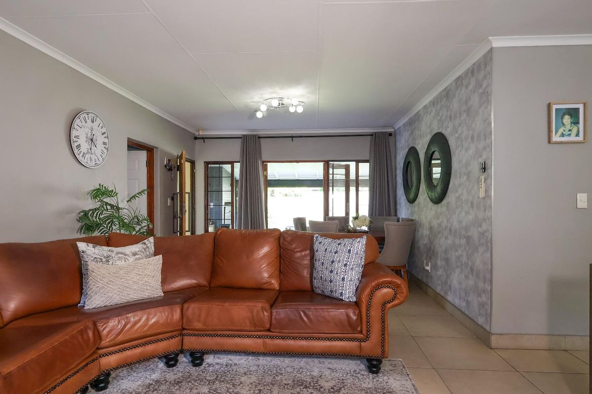 House For Sale in Stonehenge Ext 6, Stonehenge, Nelspruit - Photo 5