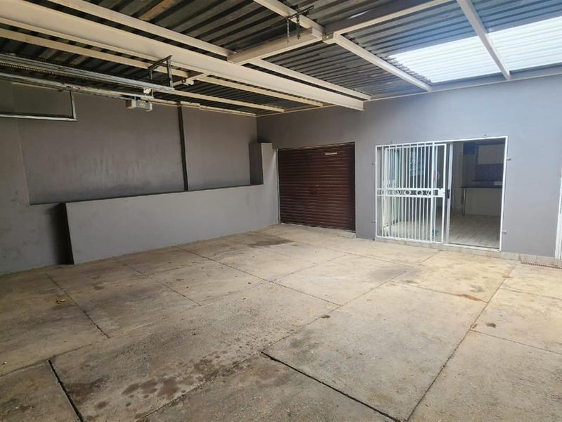 3 bedroom 2 bathroom House For Sale in Florida North, Roodepoort - Photo 9