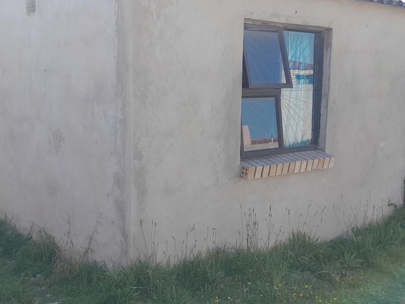 House For Sale in Port Elizabeth - Photo 7