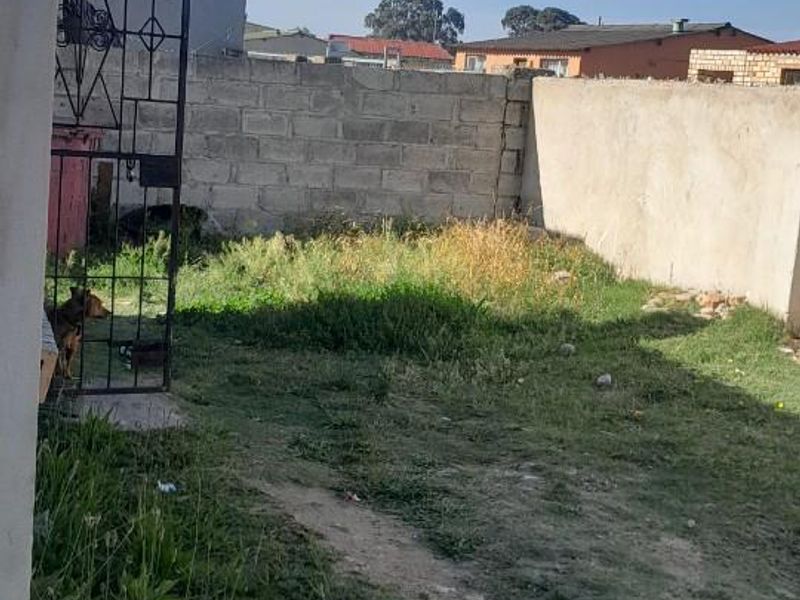 House For Sale in Port Elizabeth - Photo 9