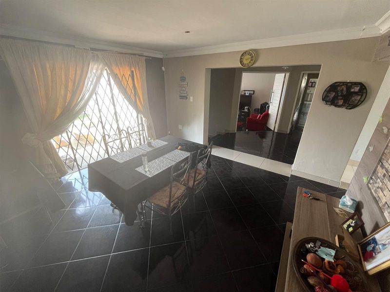 House For Sale in Dundee, KwaZulu Natal - Photo 9