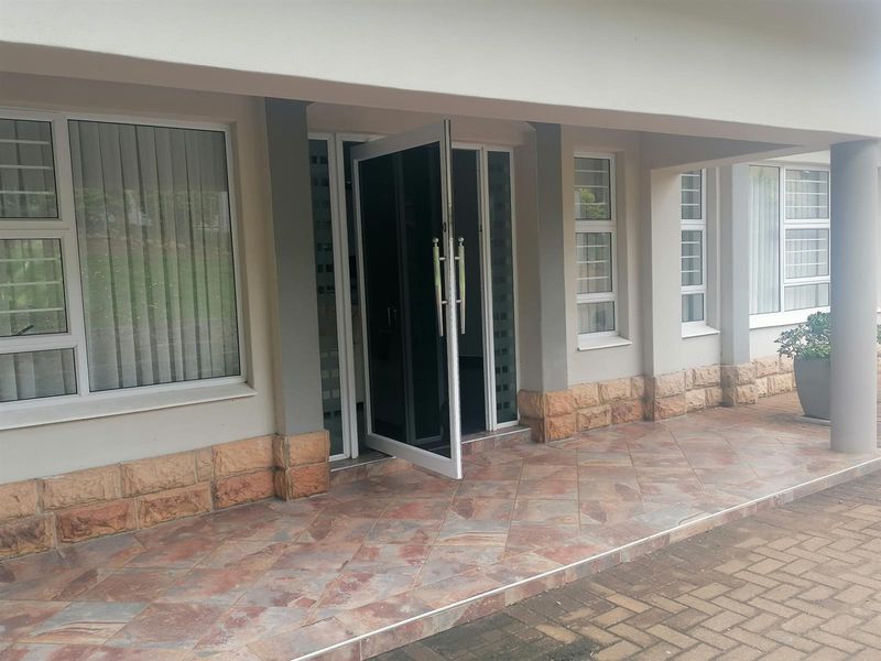 Shelly Beach. Stunning, Nice And Airy Family Home - Photo 6