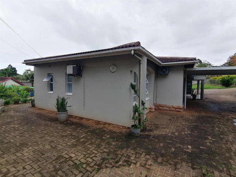 Shelly Beach. Stunning, Nice And Airy Family Home - Photo 4