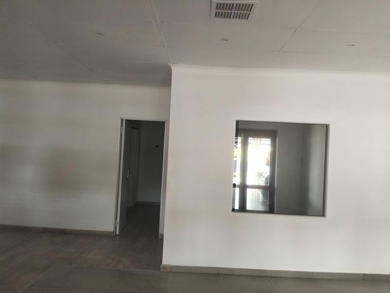 Retail Space To Rent in Hillcrest Central, Hillcrest, KwaZulu Natal - Photo 9