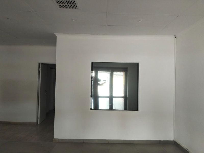 Retail Space To Rent in Hillcrest Central, Hillcrest, KwaZulu Natal - Photo 8