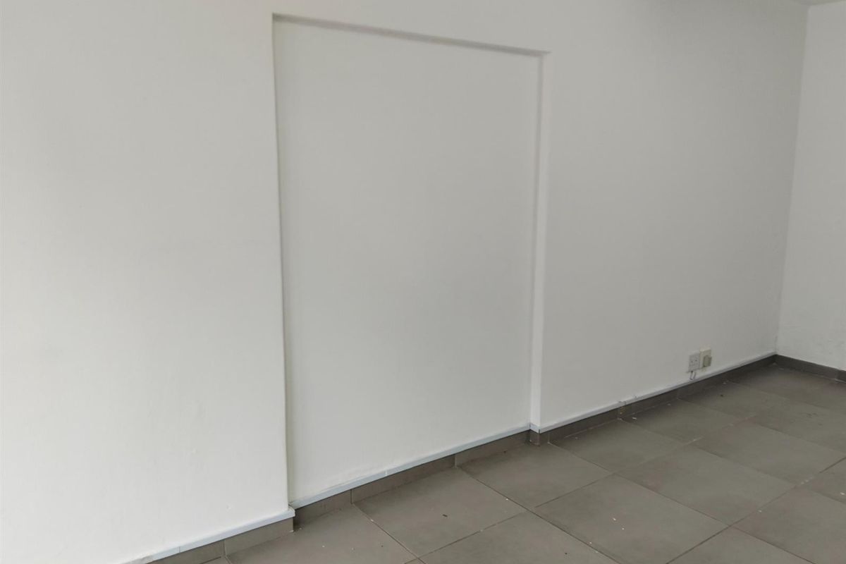 Retail Space To Rent in Hillcrest Central, Hillcrest, KwaZulu Natal - Photo 2