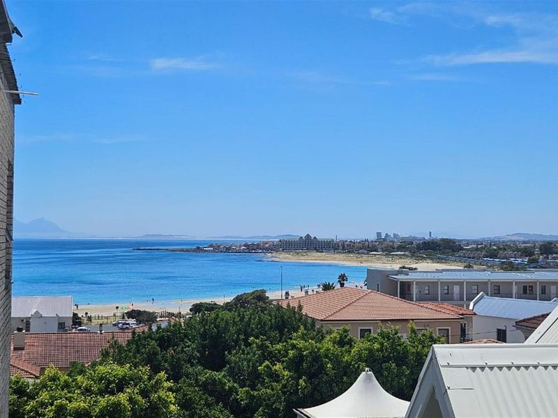 Jewel 11 Bedroom Guesthouse Overlooking Gordyn's bay - Amazing investment opportunity - Photo 10