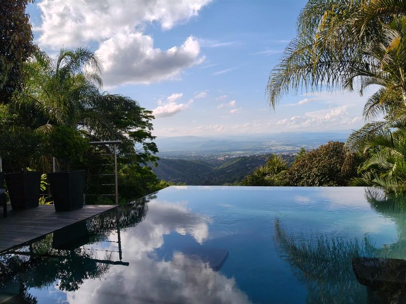 4 Bedroom house - Modern Lowveld Masterpiece with Outstanding Entertainment Spaces and Views - Photo 3