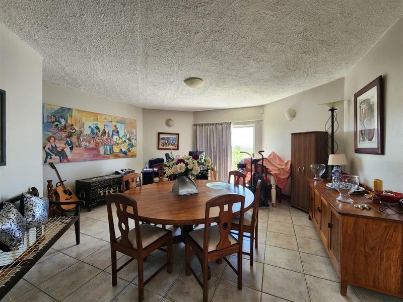 Prestigious 5-Bedroom Coastal Home Offering Elevated Luxury Living - Photo 5