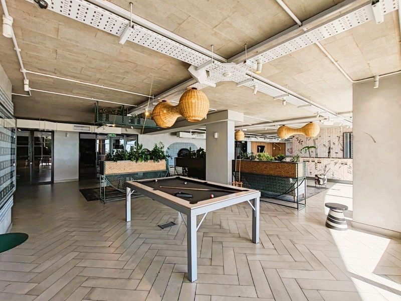 Studio Apartments For Sale in Woodstock, Cape Town - Photo 9