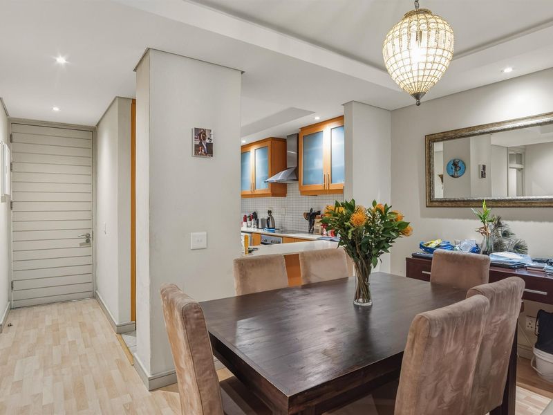 Lock-Up-and-Go 2-Bed in Highly Secure Building - Photo 10