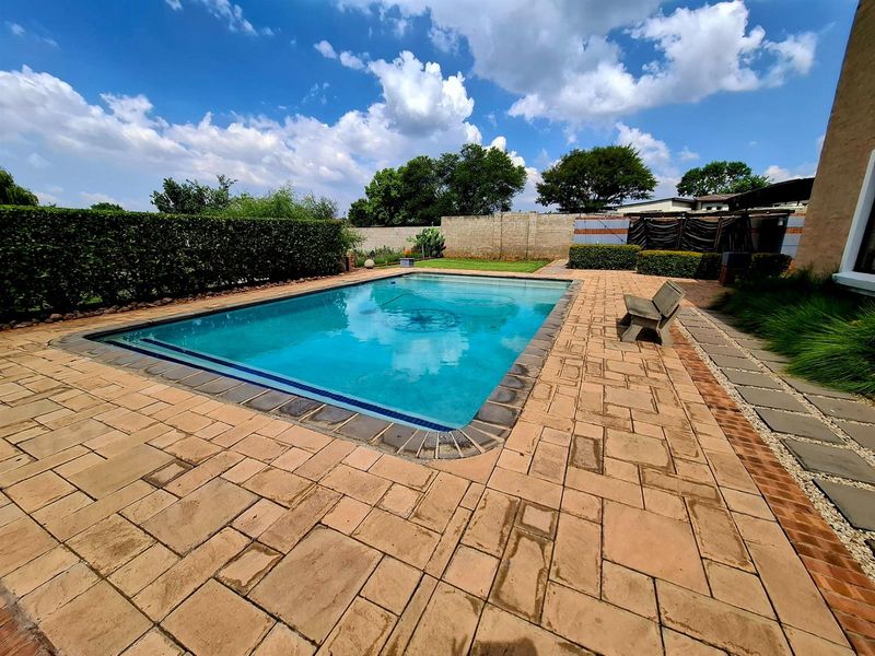 Live the Farm Dream Without Leaving Town - Prestigious 5-Bed Estate Home - Photo 6