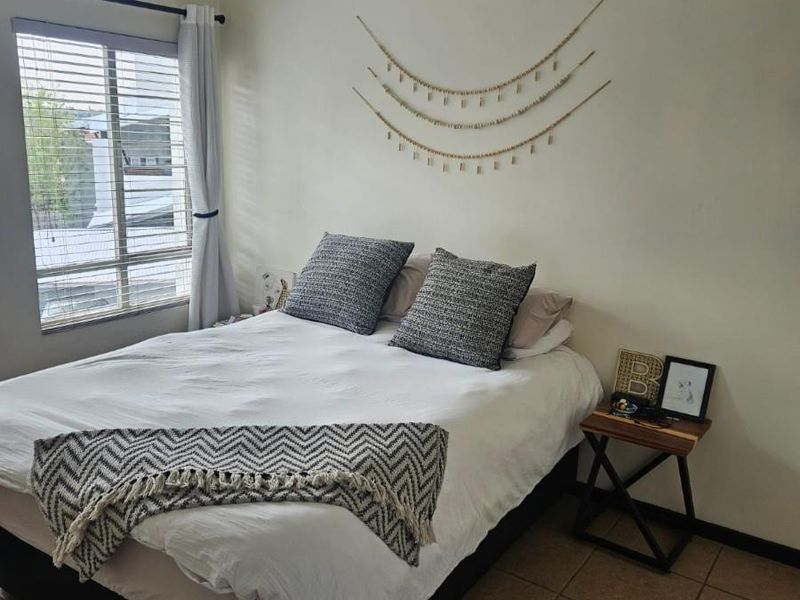 Apartment For Sale in Fourways, Sandton, Price Reduced - Photo 10