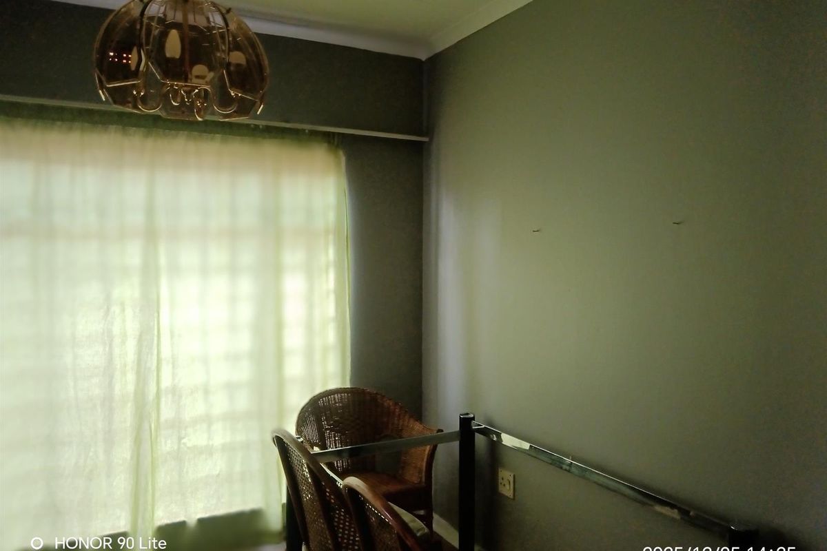 4 Bedroom House For Sale in Diepkloof Zone 3, Diepkloof, Soweto - Photo 4