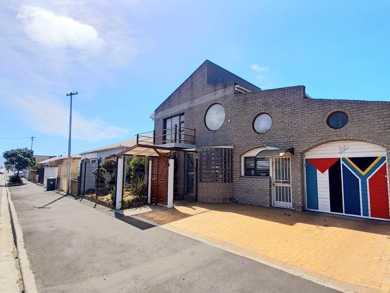 Amazing investment opportunity- House For Sale in Maitland, Cape Town - Photo 2