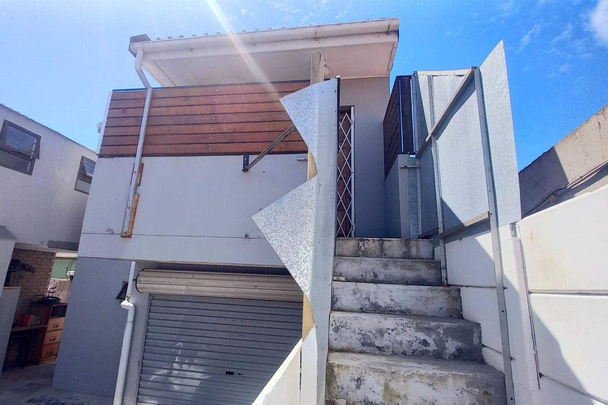 Amazing investment opportunity- House For Sale in Maitland, Cape Town - Photo 4
