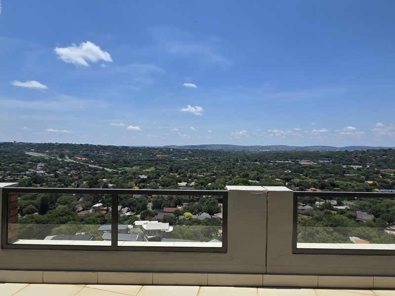 Penthouse For Sale in Murrayfield, Pretoria - Photo 2
