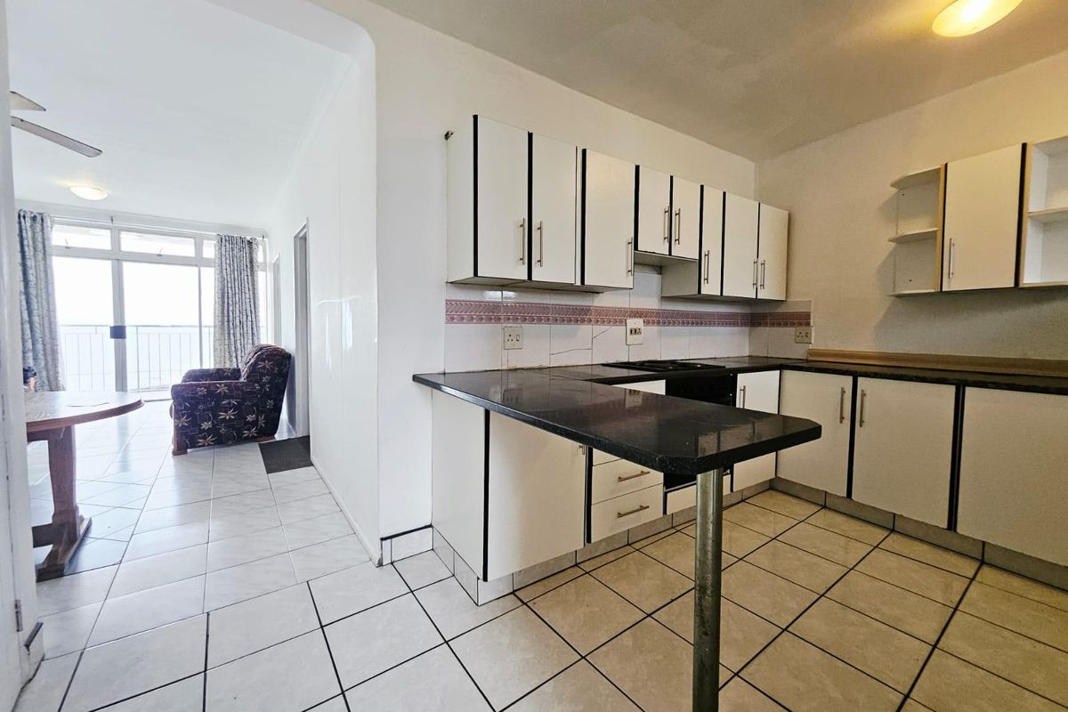 Apartment For Sale in North Beach, Durban, KwaZulu Natal - Photo 2