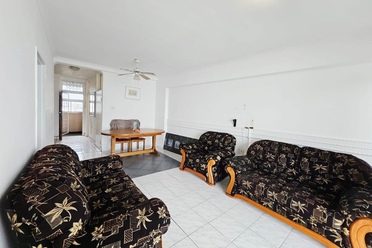 Apartment For Sale in North Beach, Durban, KwaZulu Natal - Photo 3