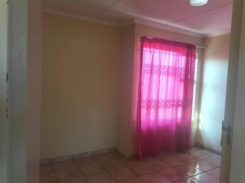 House For Sale in Vanderbijlpark CE, Vanderbijlpark - Photo 5