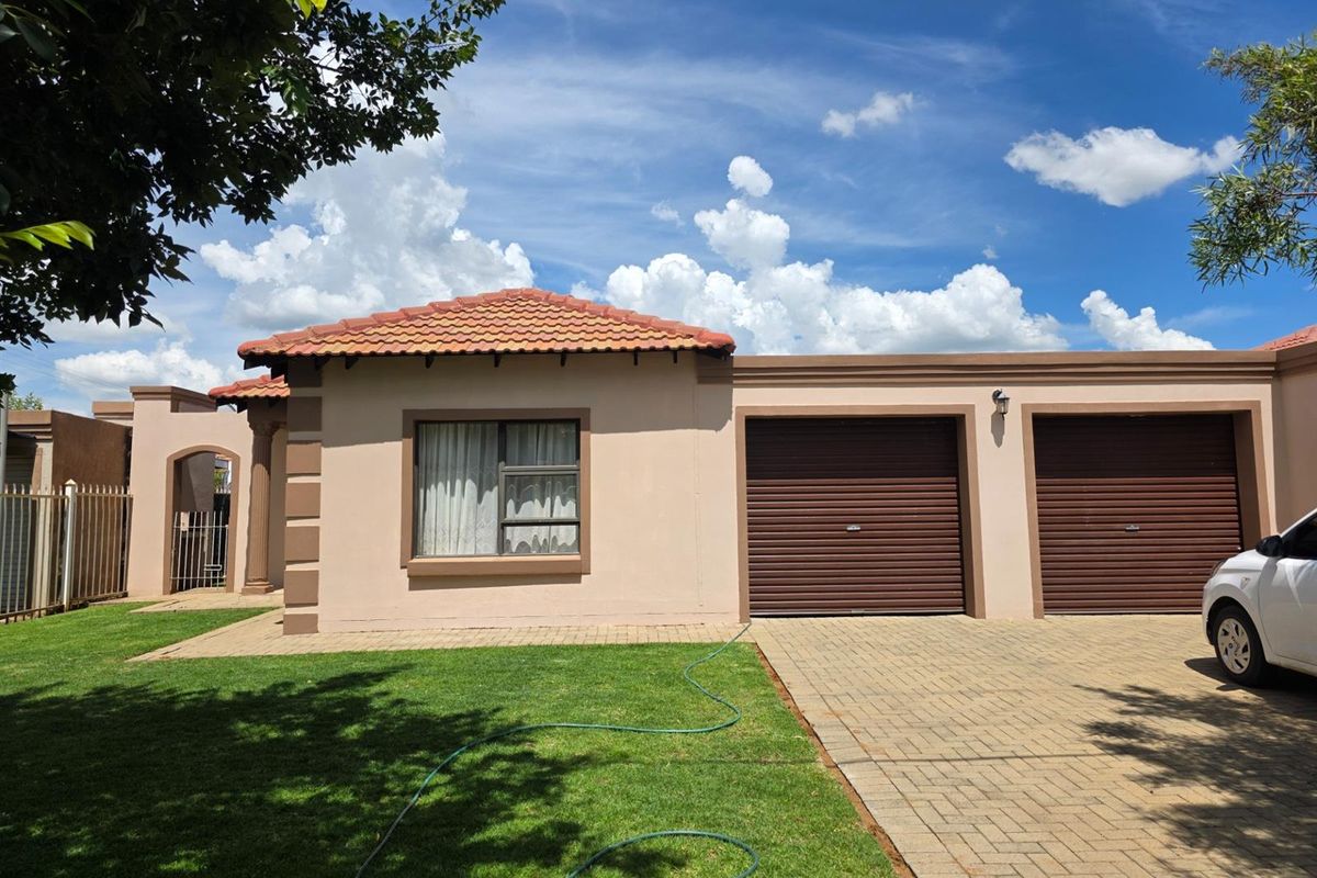 Neat 3 bedroom house for sale in Eden Park - Photo 2