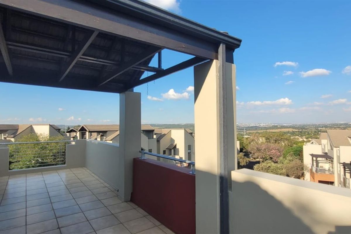 The Best View in the Estate - Tinza 2Bed Loft - Photo 2